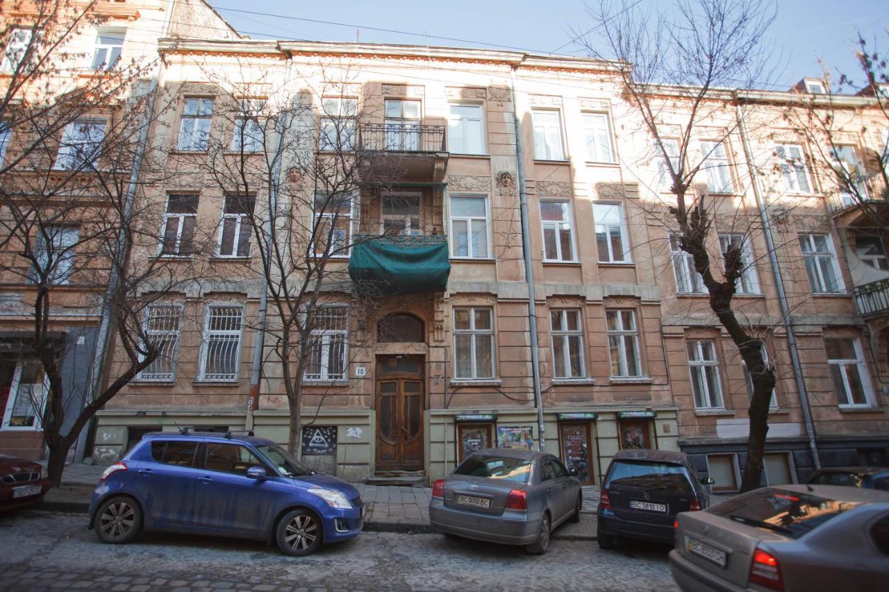 Central Apartments Lviv Exterior photo